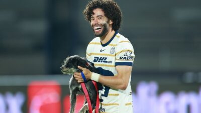 "Chino" Huerta le dedica unas emotivas palabras a la afición de Pumas; así fue su carta de despedida