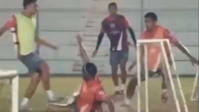 Sergio Ramos es criticado por casi lesionar a un compañero en un entrenamiento de Rayados