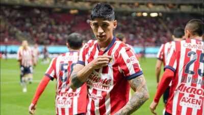 Con gol de Alan Pulido, las Chivas vencen 2-1 a los Xolos en el cierre de la Jornada 6