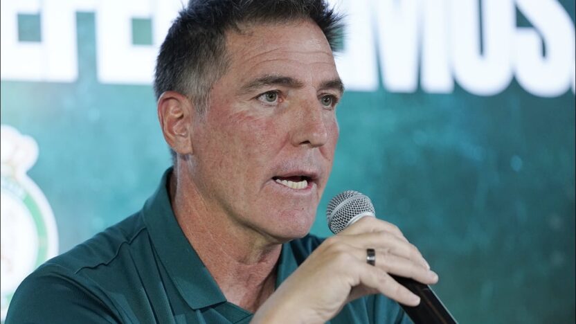 Eduardo Berizzo, director técnico del León, apuntó contra Mikel Arriola; "La FMF debería respaldarnos, no pensar sustitutos"